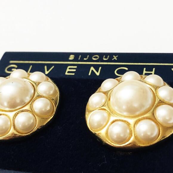 Givenchy Vintage Faux Pearl Cluster Clip Earrings 80's Dead Stock - Picture 4 of 8
